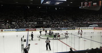 3-1！超级射手双响10轮13球，12.1亿战舰掀翻大黑马重返前二，超级射手游戏